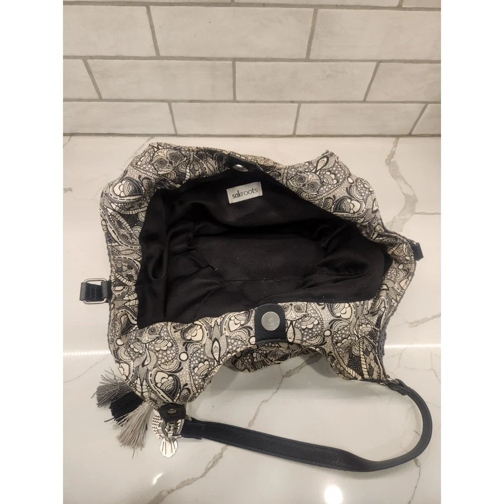 Sakroots Roma Shopper Purse Shoulder Bag Black Gray Cream Crochet Logo Owl FOB